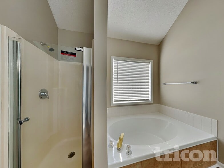 Building Photo - 51 Pates Lake Dr