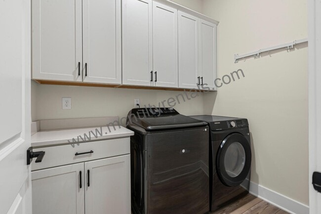 Building Photo - 1109 Masefield Ave