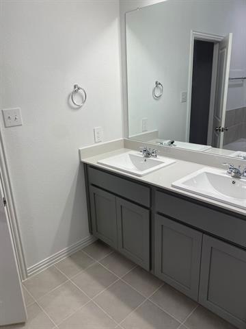 Building Photo - 1624 Pne Vly Dr