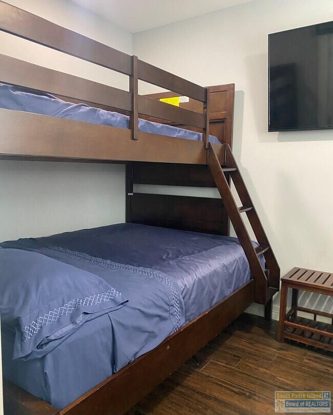 Building Photo - 125 E Morningside Dr