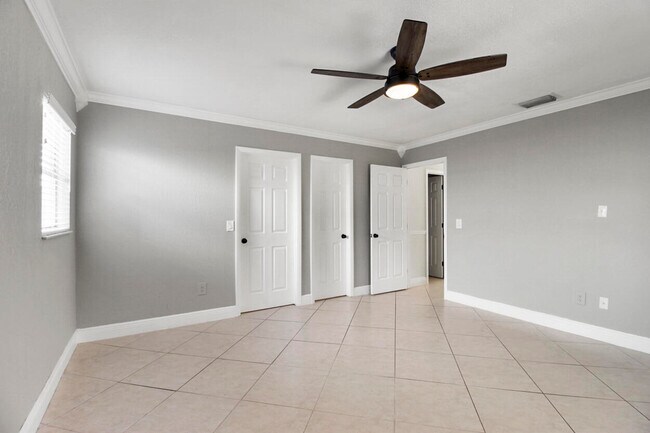 Building Photo - 7870 Blackwood Ln