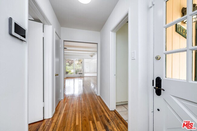 Building Photo - 11889 Tiara St