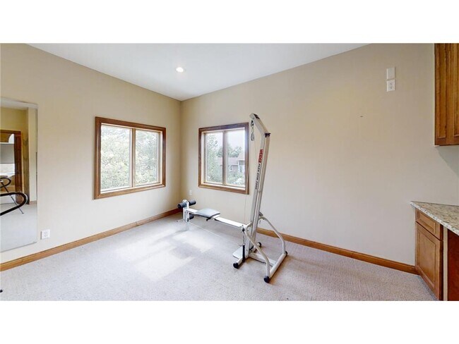 Building Photo - 1209 Lewis Ave SW