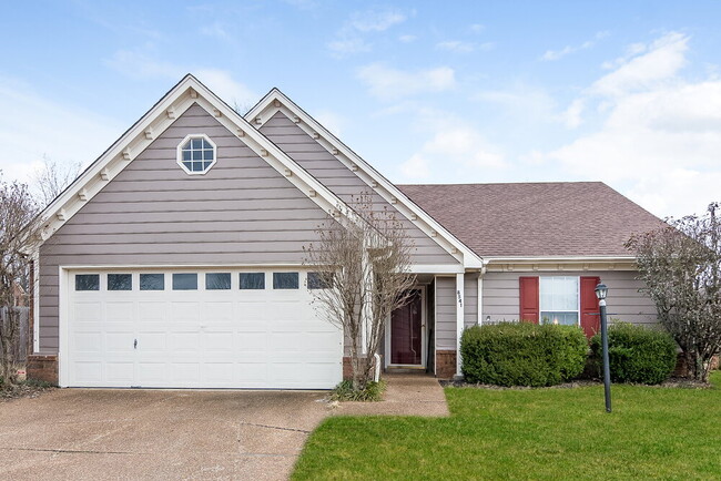 Primary Photo - 8541 Highland Glen Cir S