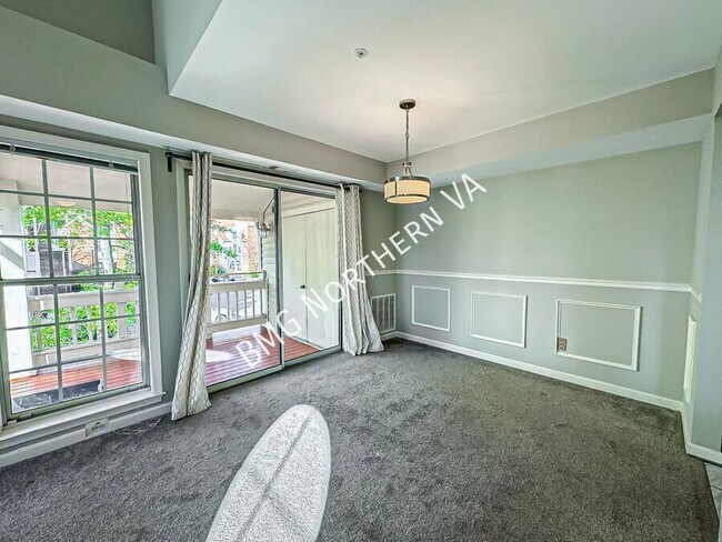 Building Photo - 6956 Ellingham Cir