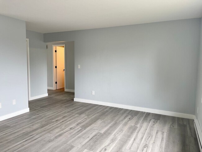 Building Photo - 1581