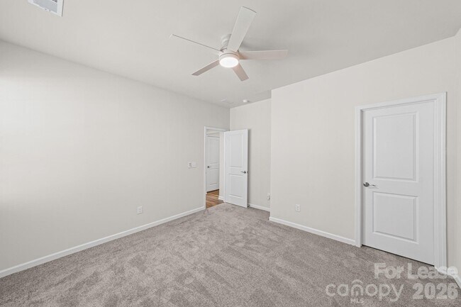 Building Photo - 1104 Bandon Dr