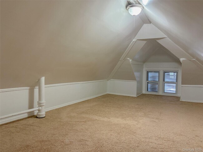 Building Photo - 2863 Coddington Ave