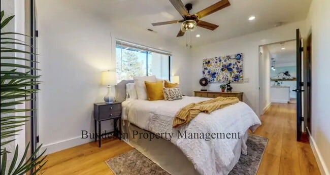 Building Photo - Furnished or Unfurnished 1-Bed in Petaluma...