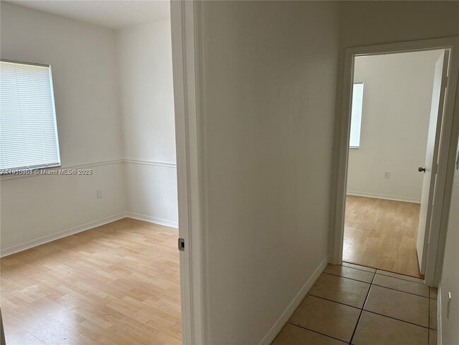 Building Photo - 9422 SW 162nd Path