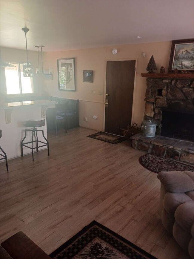 Building Photo - Beautiful Big Bear Home