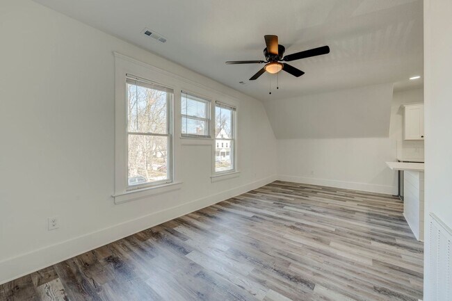 Building Photo - 4115 Whitman Ave