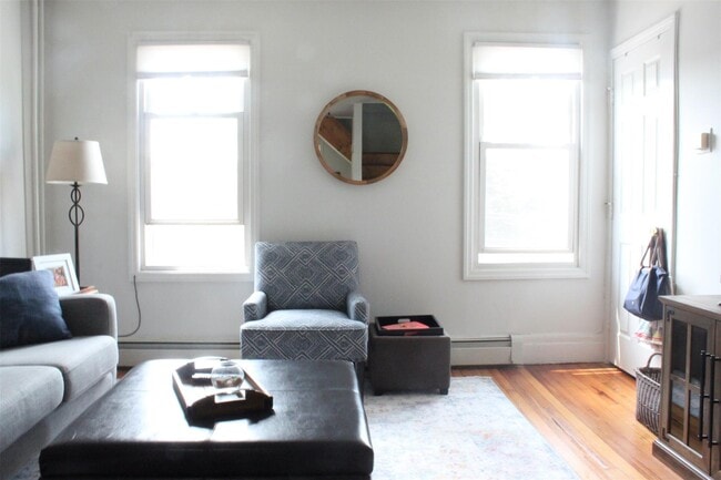 Primary Photo - 348 Warburton Ave