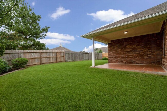 Building Photo - 12130 Piney Bend Dr