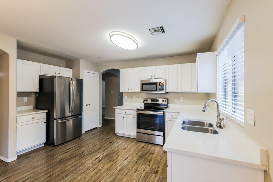 Building Photo - 4098 E Angel Spirit Dr