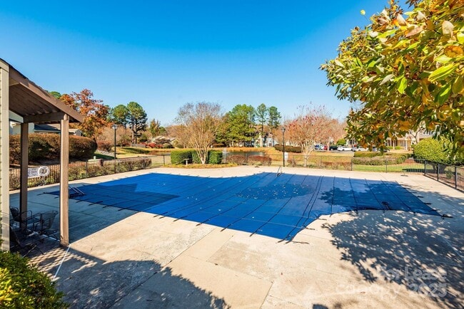 Building Photo - 9204 Four Mile Crk Rd