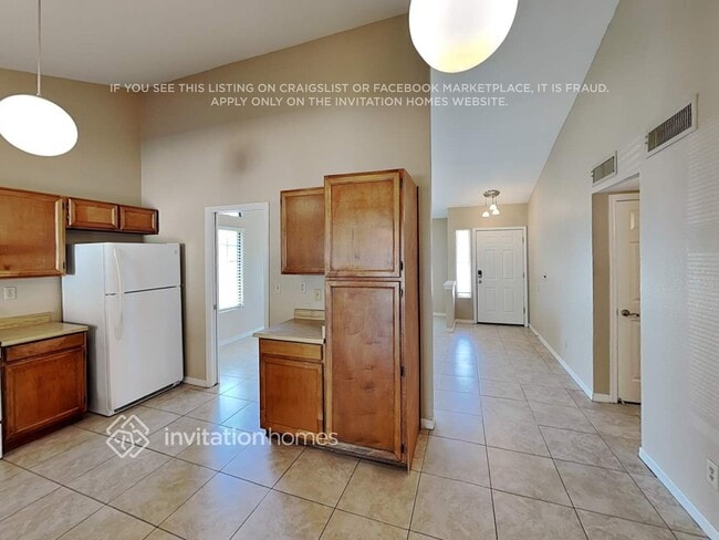 Building Photo - 5550 W Garden Dr