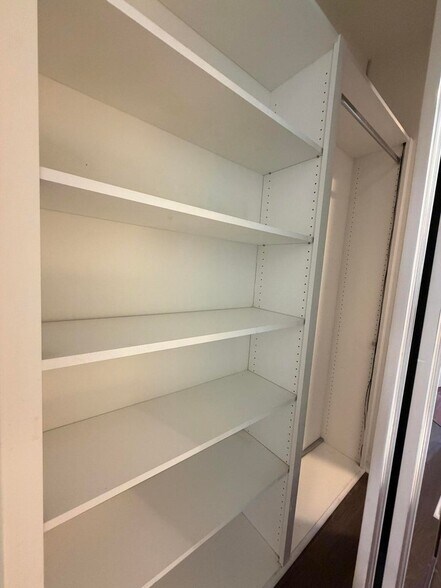 Building Photo - 3200 W Community Dr