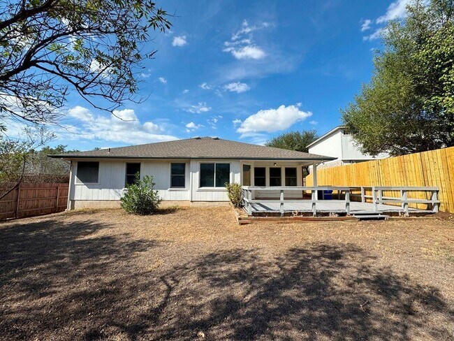 Building Photo - 1508 Highland Dr