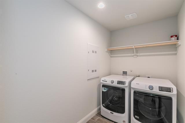 Building Photo - 1405 Bentwood Dr