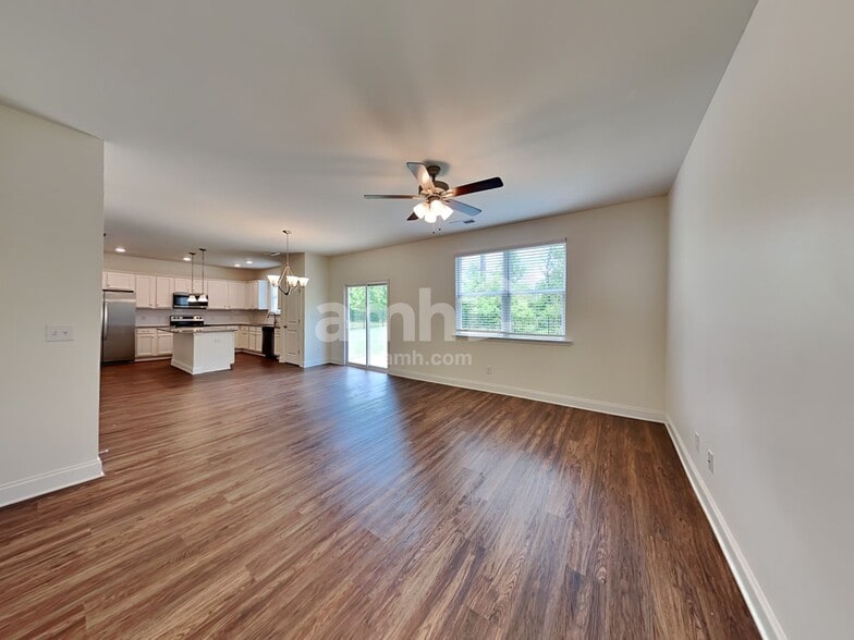 Building Photo - 603 Lake Vista Court