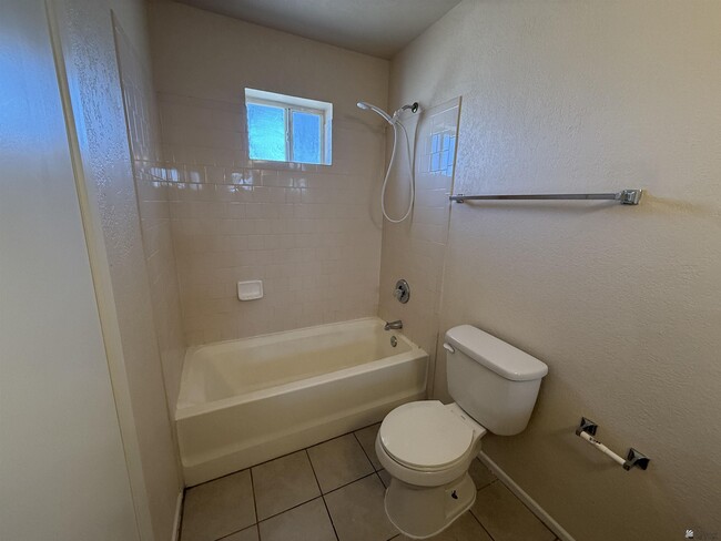 Building Photo - 6141 E 40th Pl