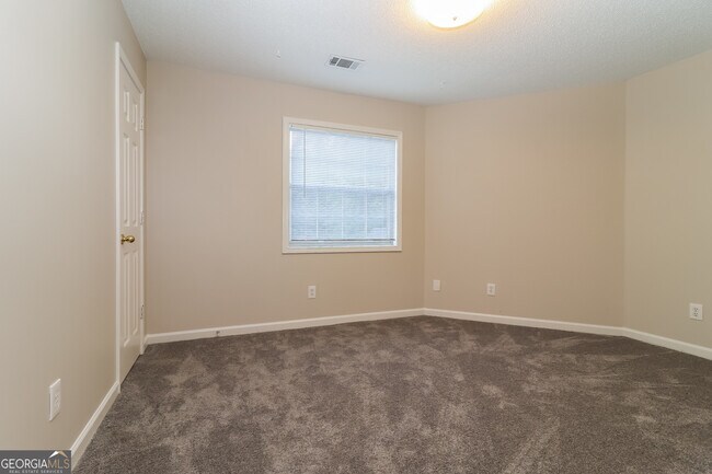Building Photo - 2988 Porsche Pl