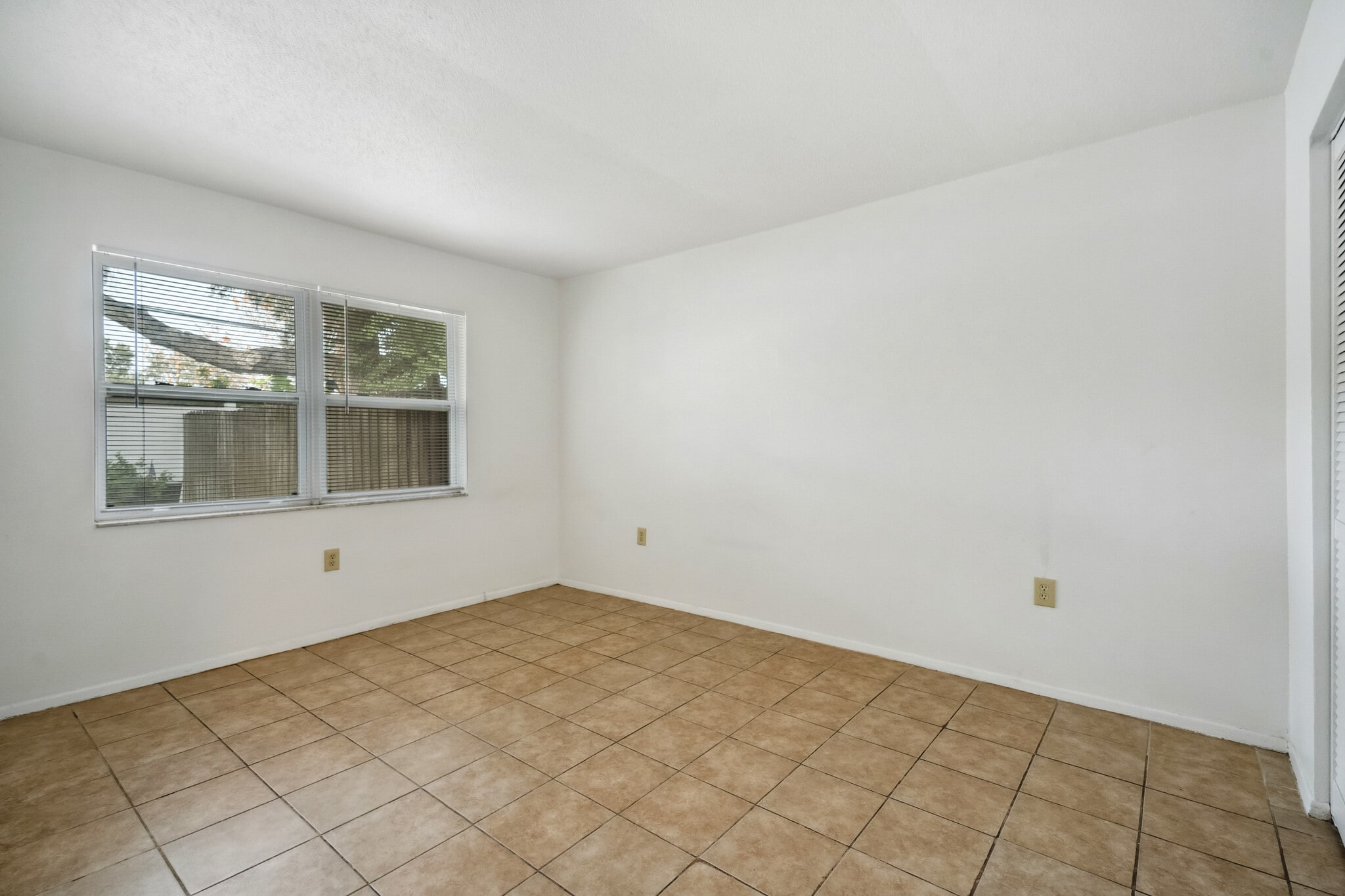 Building Photo - 1108 Amble Ln
