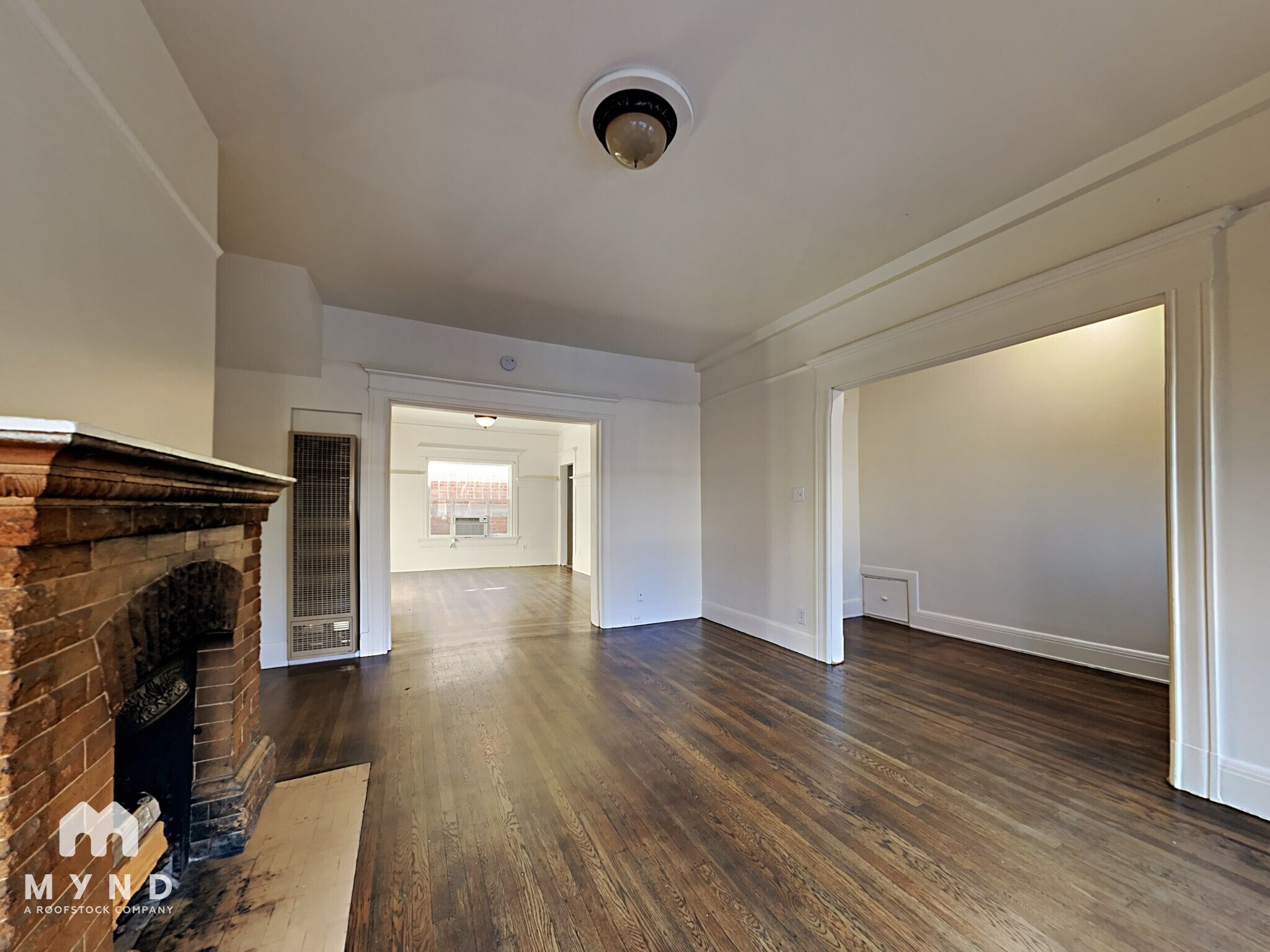 Building Photo - 819 14th St