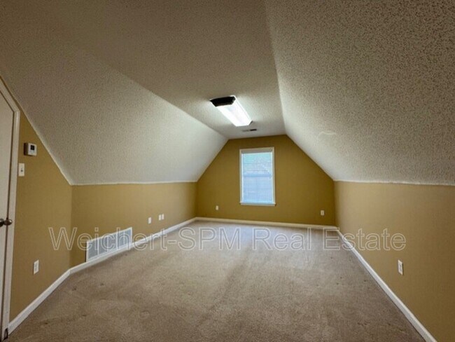 Building Photo - 35 Mulberry Cv