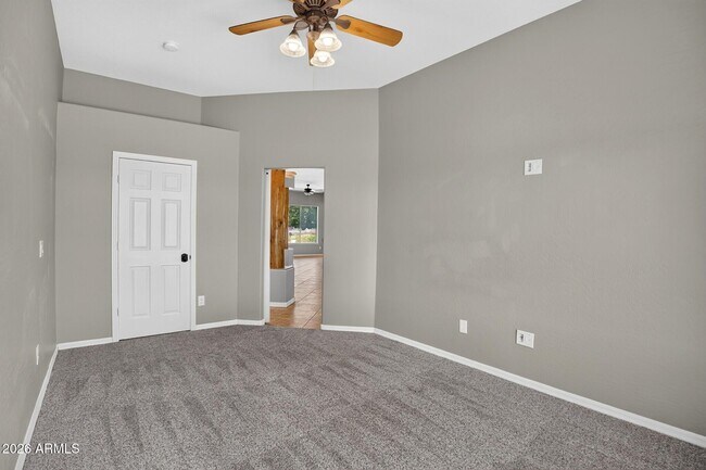 Building Photo - 3002 E Sherry Ln