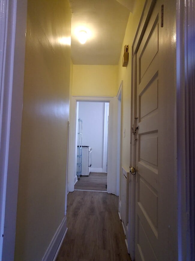 Building Photo - 2535 Summit Street