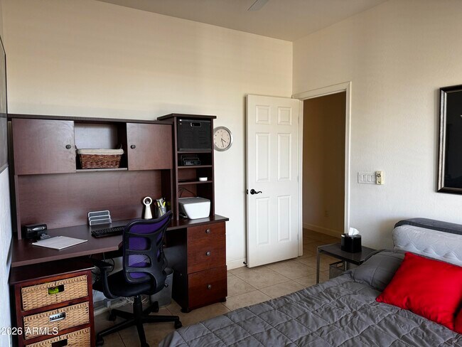 Building Photo - 2572 N 165th Dr