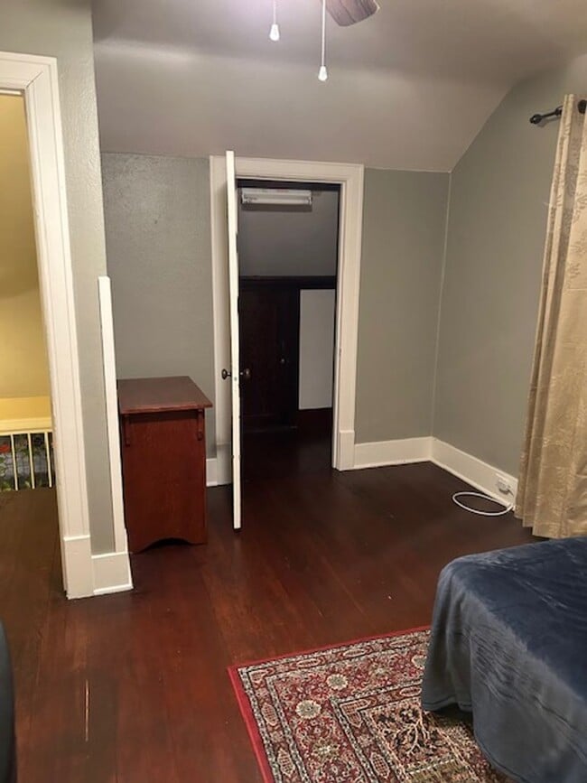 Building Photo - Whitefish 3 Bedroom partially furnished home with garage and private yard