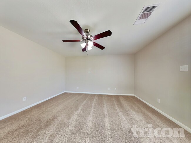 Building Photo - 2402 Regatta Ln