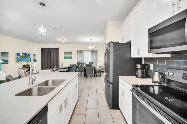 Building Photo - 780 Pebble Beach Dr