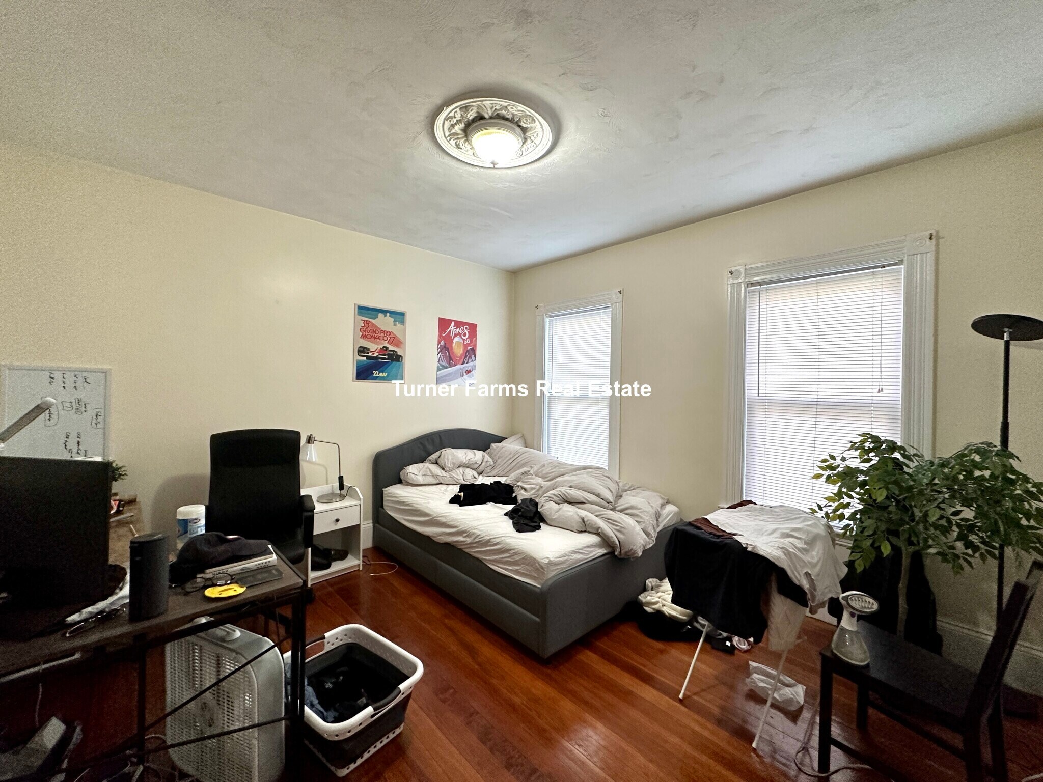 Building Photo - 8 Carmel St