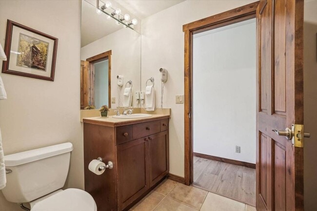 Building Photo - Walk to Main Street and the Slopes! Amenities Abound! MOST UTILITIES Included! Garage!