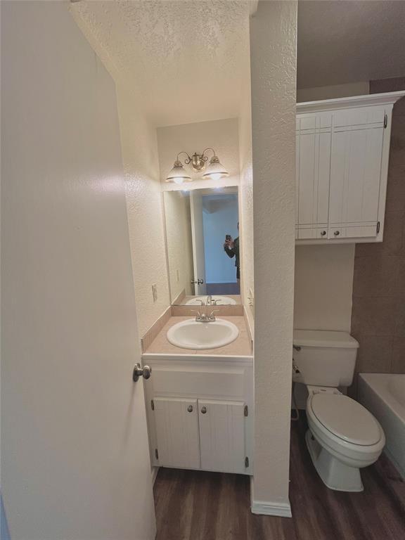 Building Photo - 1901 E Lindsey St