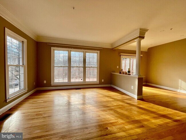 Building Photo - 1030 Grand Oak Way