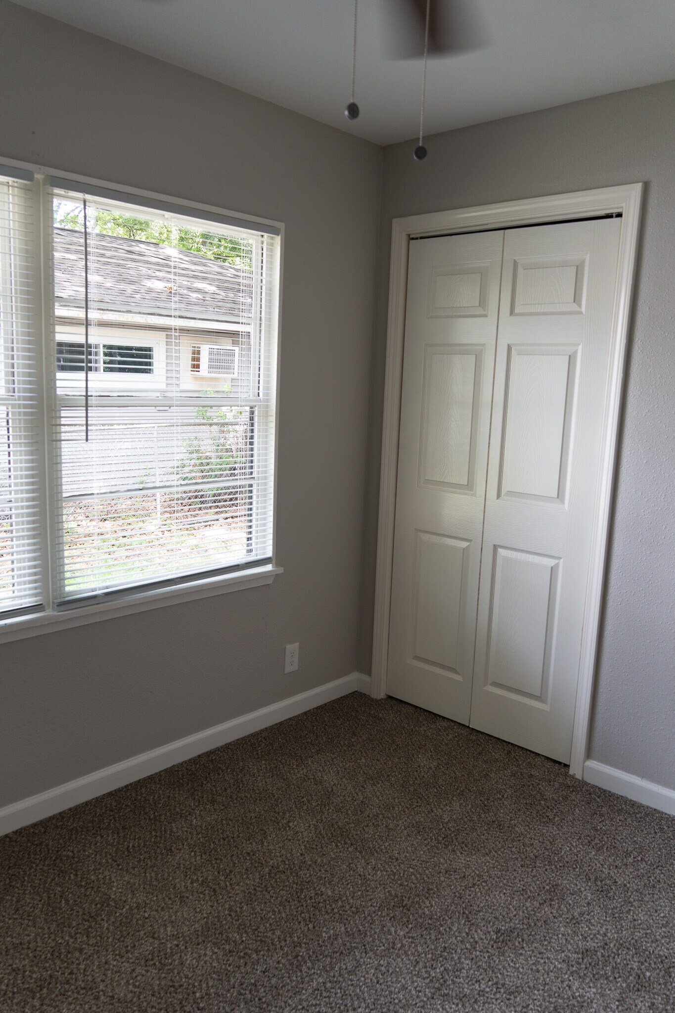 Building Photo - 1104 Southampton St