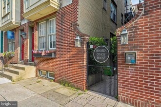 Building Photo - 336 Lombard St