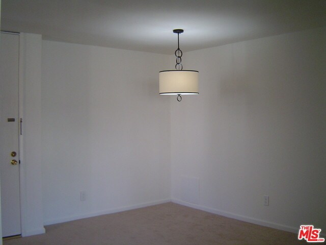 Building Photo - 7303 Raintree Cir