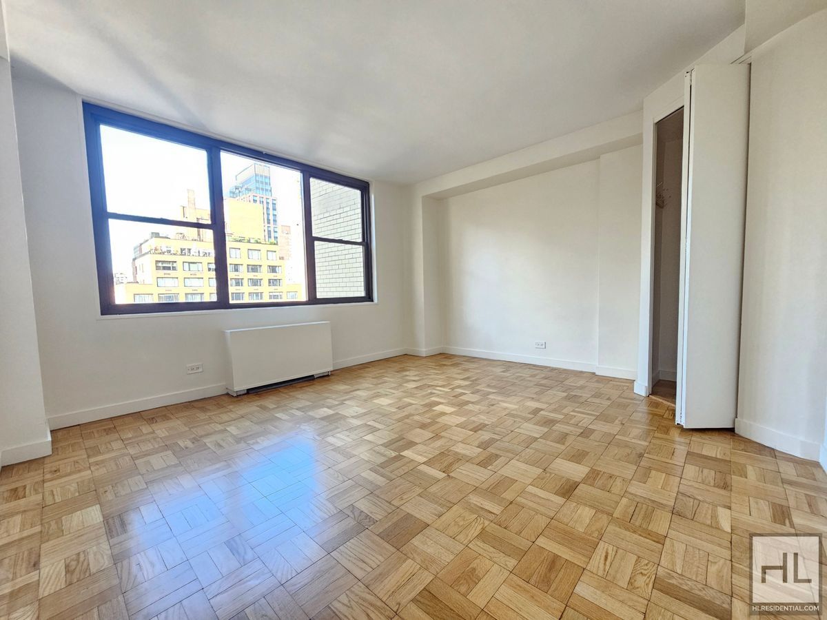 Building Photo - Corner 1-Bedroom in Midtown East | 11th Floor, Full-Service Building