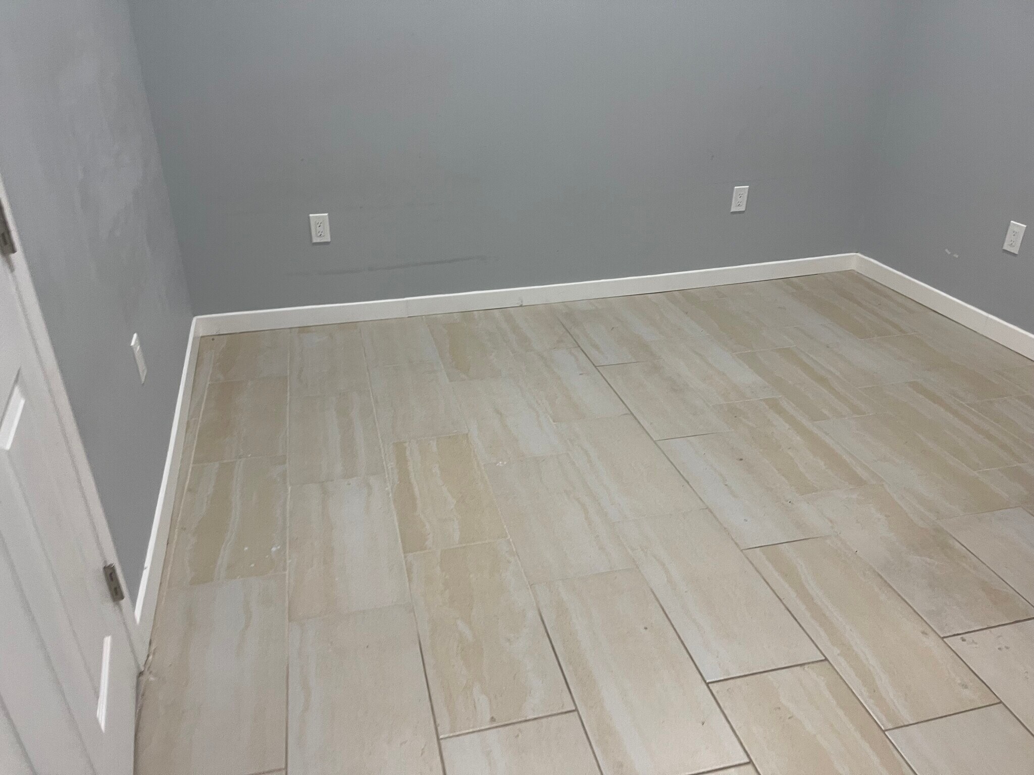 Building Photo - 2904 E 63rd St