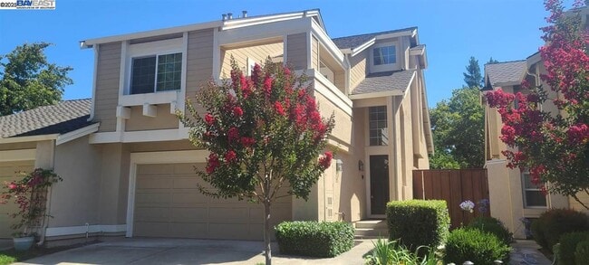 Primary Photo - 1489 Trimingham Dr