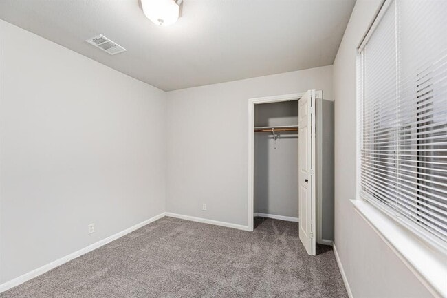 Building Photo - 21108 Derby Day Ave