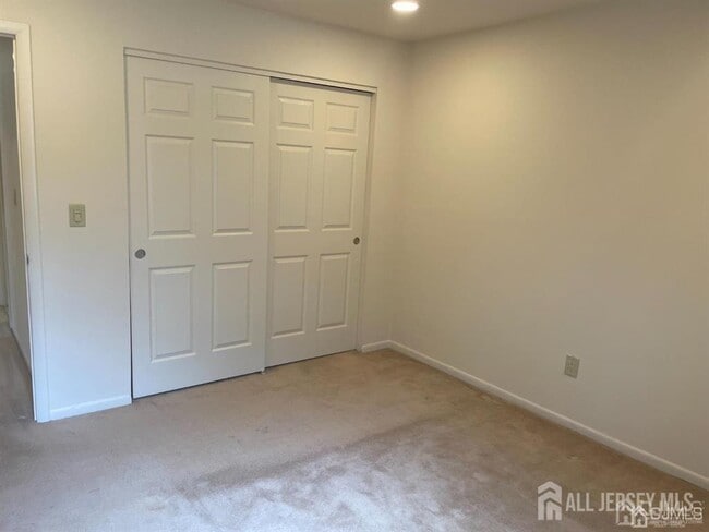 Building Photo - 1301 Cricket Ln