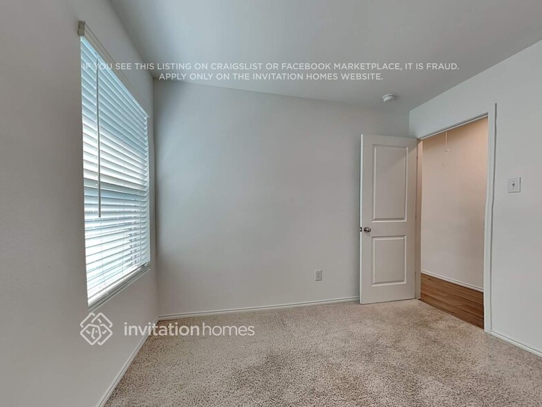 Building Photo - 222 Br Vlg Wy