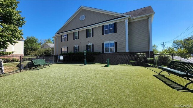 Building Photo - 115 Canter Ct